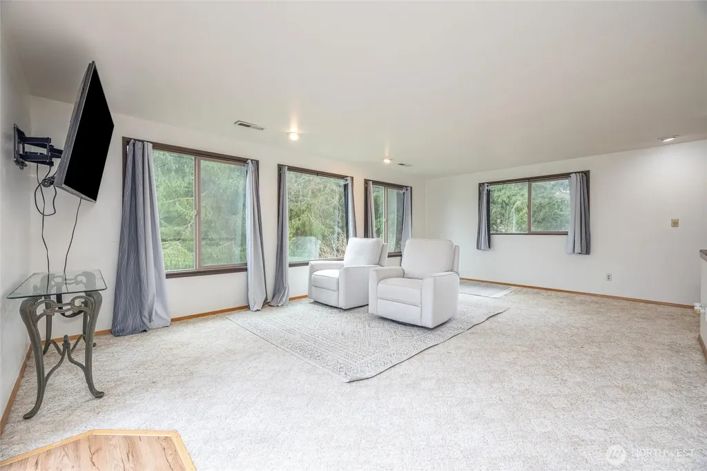 4390 Fleet Road Blaine WA 98230