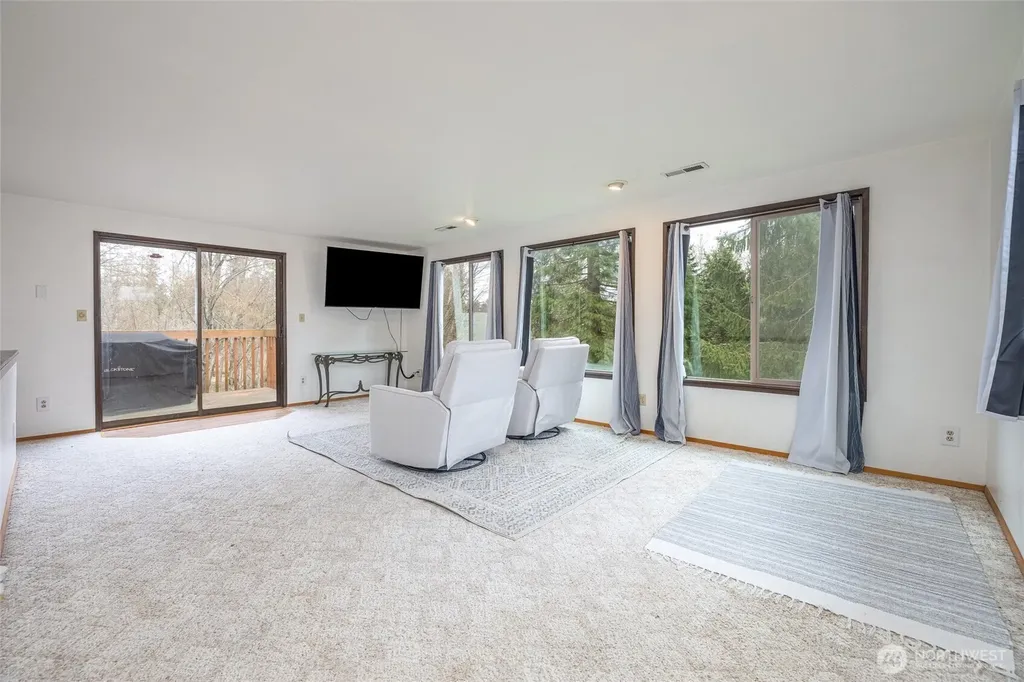 4390 Fleet Road Blaine WA 98230