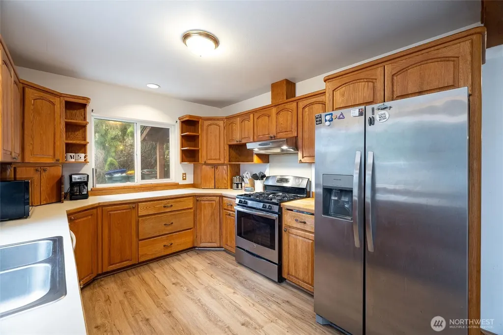 4390 Fleet Road Blaine WA 98230