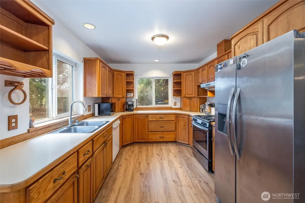 4390 Fleet Road Blaine WA 98230