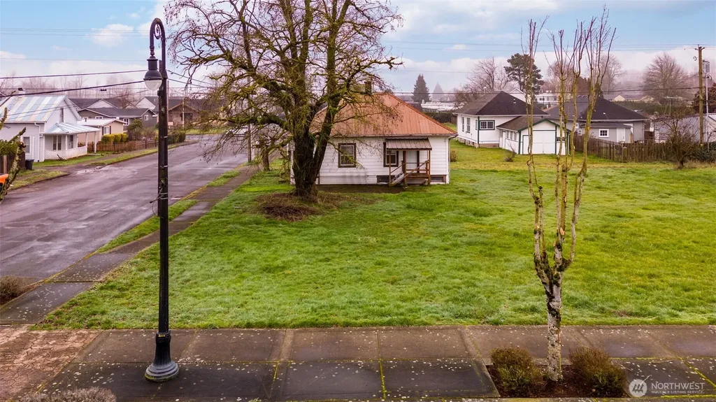 421 Davidson Avenue Woodland WA 98674