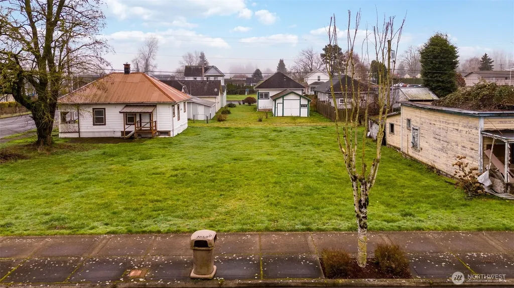421 Davidson Avenue Woodland WA 98674
