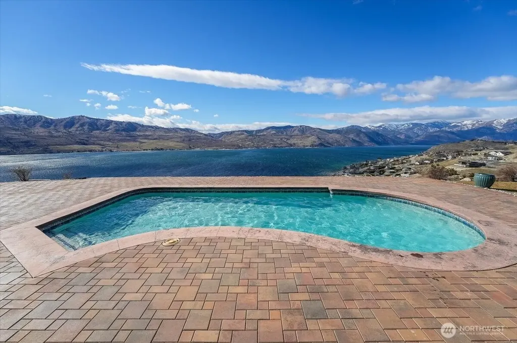 333 Highpoint Place Chelan WA 98816