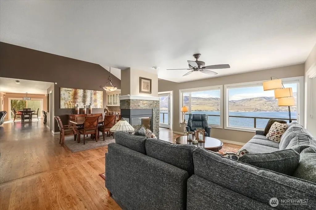 333 Highpoint Place Chelan WA 98816