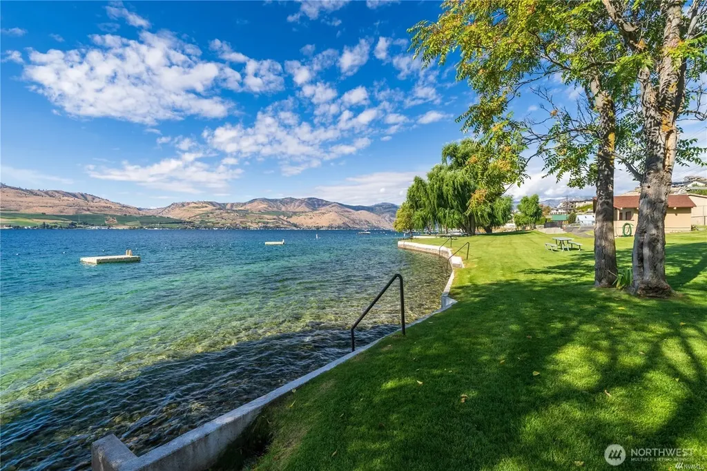 333 Highpoint Place Chelan WA 98816