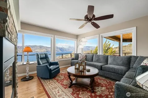 333 Highpoint Place Chelan WA 98816