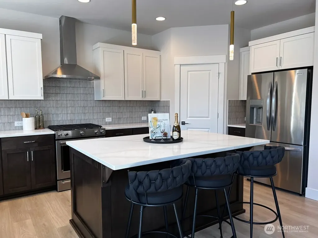 18007 SE 250th Place Covington WA 98042