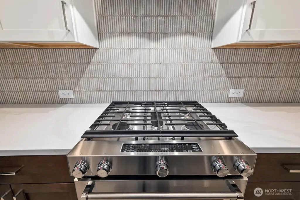 18007 SE 250th Place Covington WA 98042