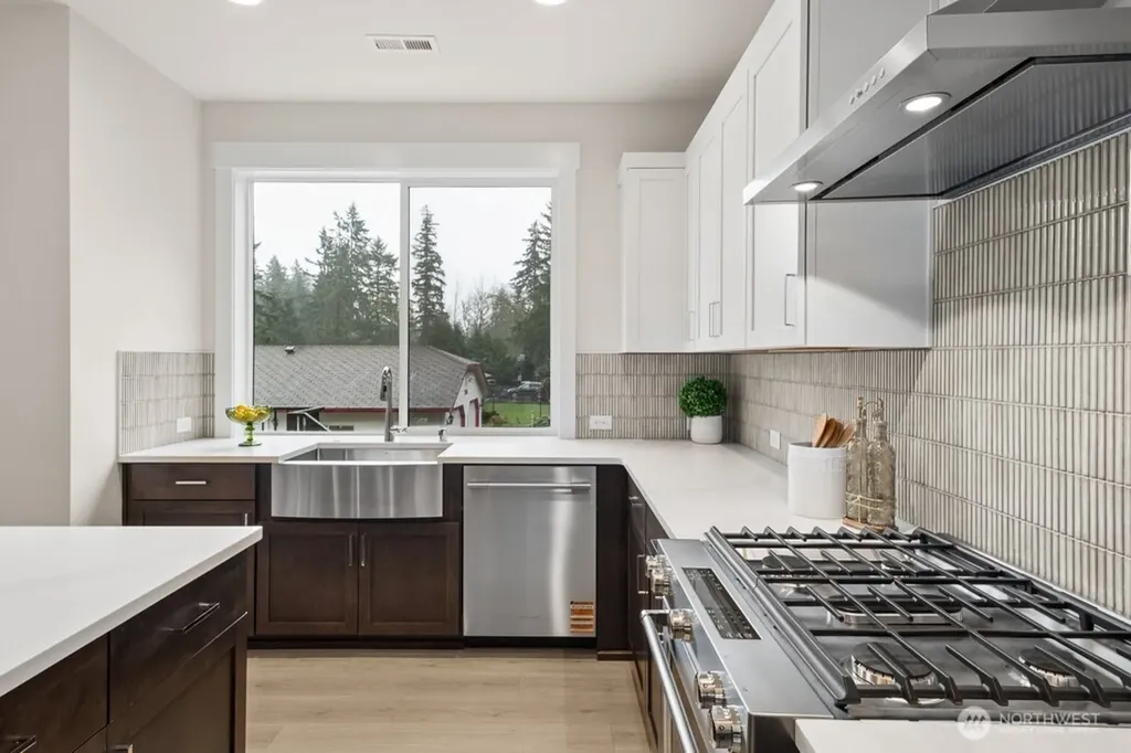 18007 SE 250th Place Covington WA 98042