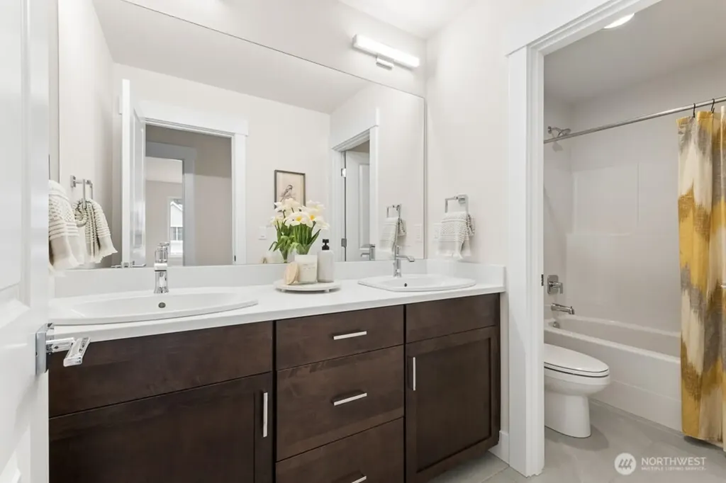 18007 SE 250th Place Covington WA 98042