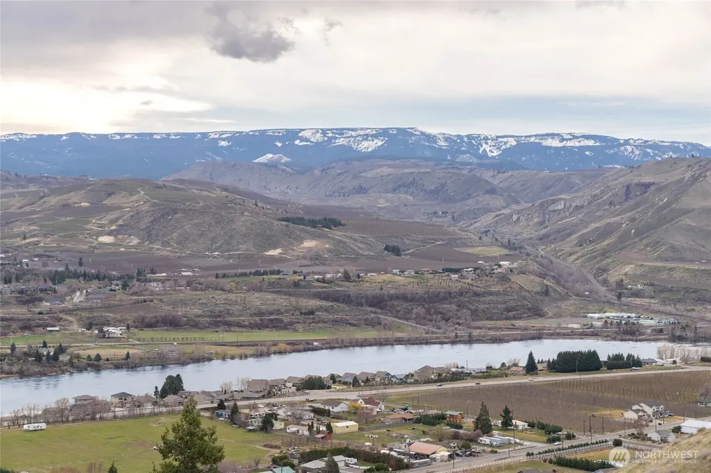 3203 10th Street SE East Wenatchee WA 98802