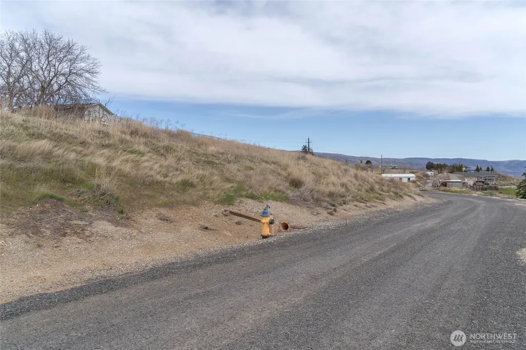 3203 10th Street SE East Wenatchee WA 98802