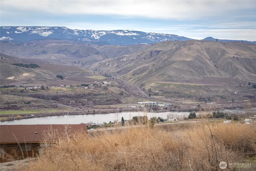 3203 10th Street SE East Wenatchee WA 98802