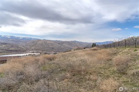 3203 10th Street SE East Wenatchee WA 98802