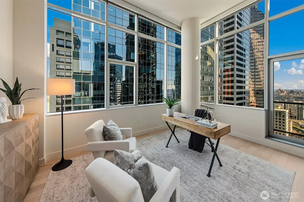 909 5th Avenue Seattle WA 98164