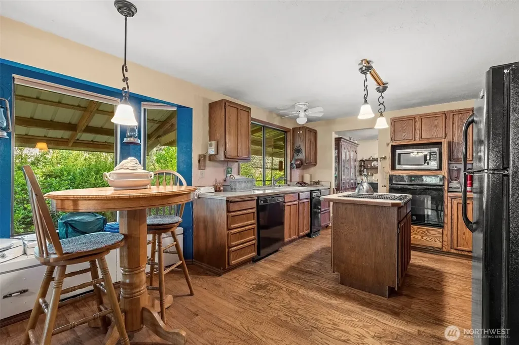 8115 Berry Ridge Lane NW Silverdale WA 98383