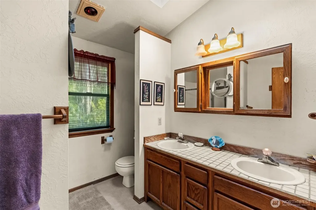 8115 Berry Ridge Lane NW Silverdale WA 98383