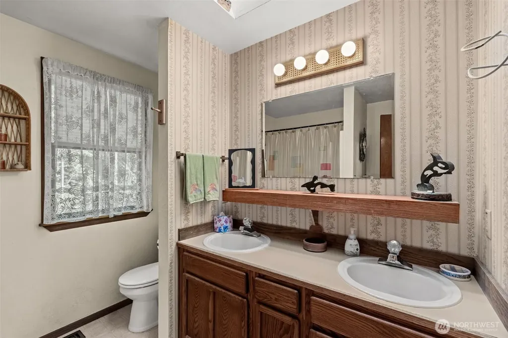8115 Berry Ridge Lane NW Silverdale WA 98383