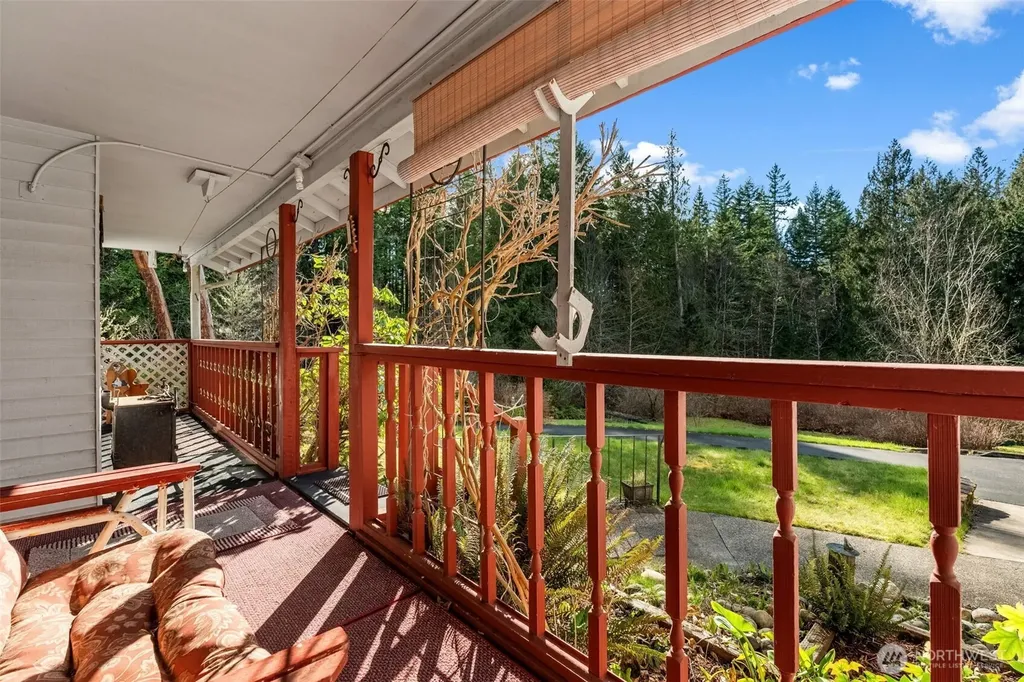 8115 Berry Ridge Lane NW Silverdale WA 98383