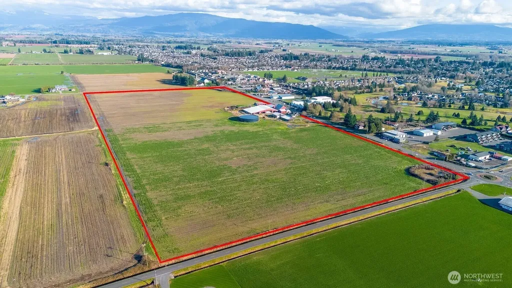 790 E Badger Road Lynden WA 98264