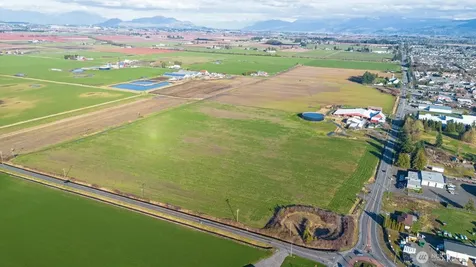 790 E Badger Road Lynden WA 98264