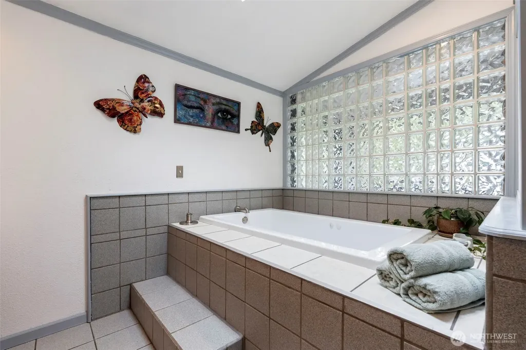 5134 Old Military Road SE Tenino WA 98589