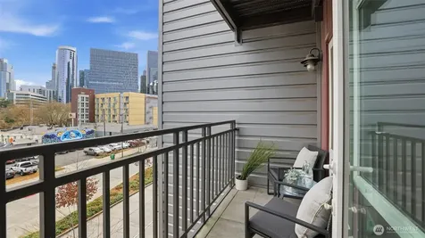 699 John Street Seattle WA 98109