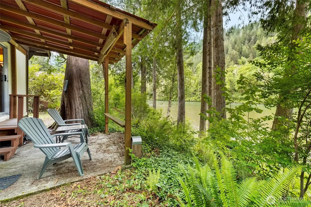 14910 River Lane Concrete WA 98237