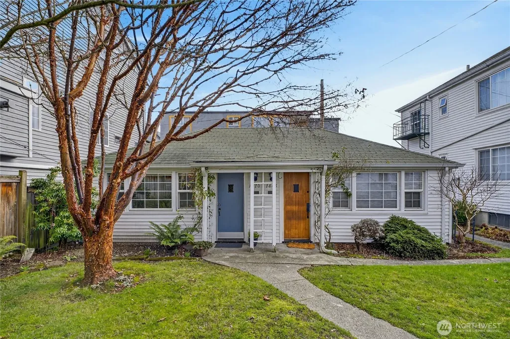 7870 Green Lake Drive N Seattle WA 98103