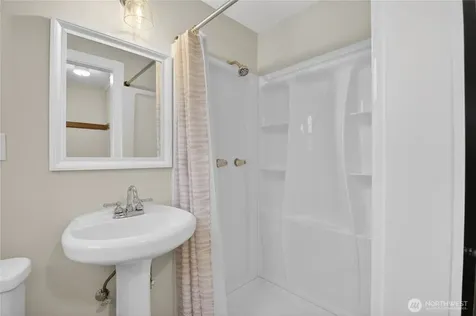 7870 Green Lake Drive N Seattle WA 98103