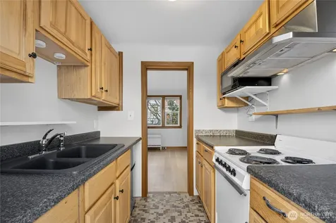 7870 Green Lake Drive N Seattle WA 98103
