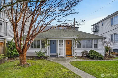7870 Green Lake Drive N Seattle WA 98103