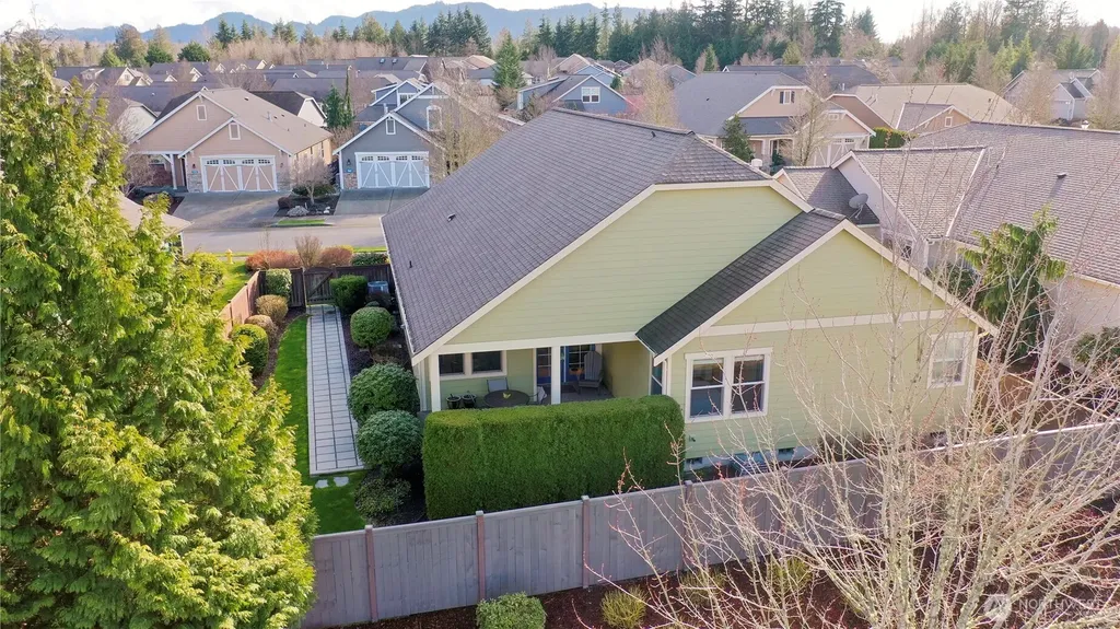 965 Chestnut Loop Mount Vernon WA 98274