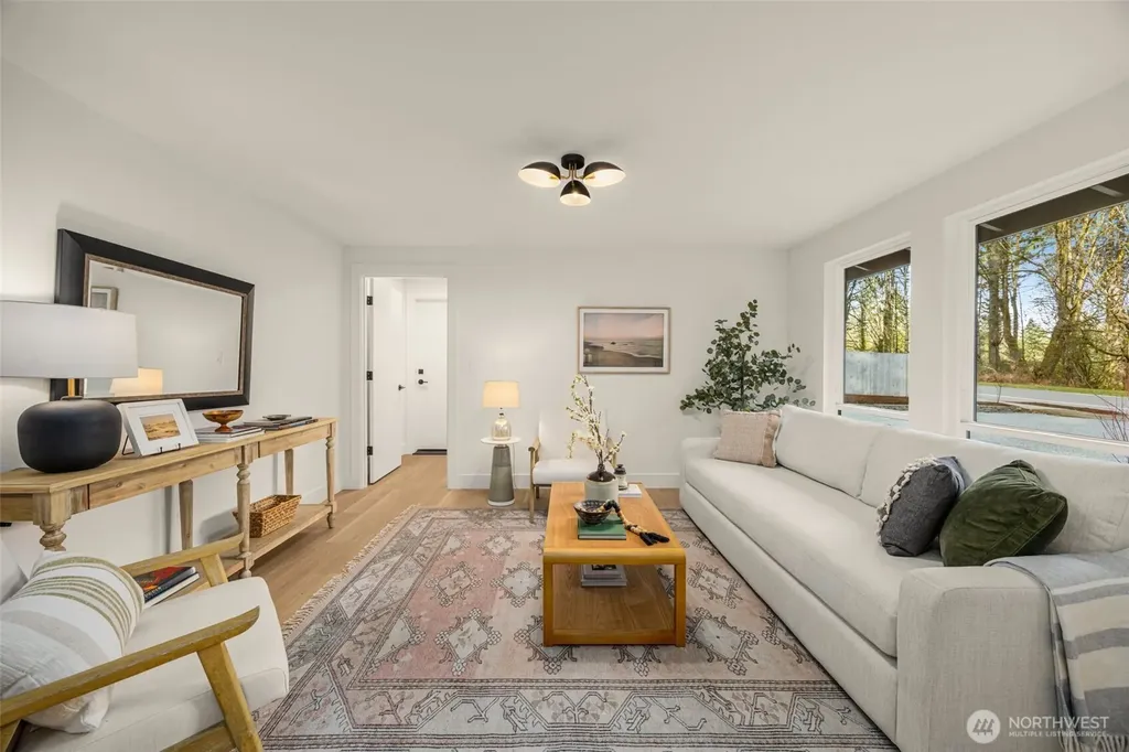 18843 168th Avenue NE Woodinville WA 98072