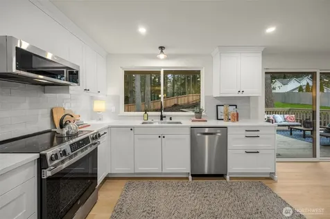 18843 168th Avenue NE Woodinville WA 98072