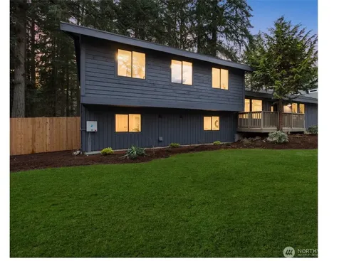 18843 168th Avenue NE Woodinville WA 98072