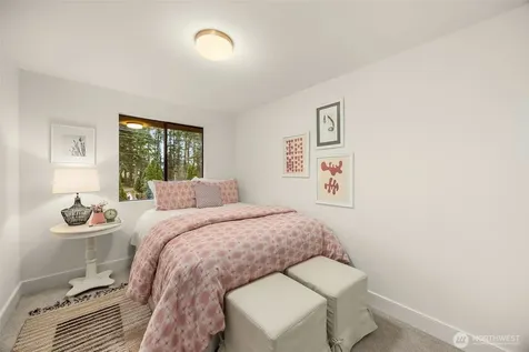 18843 168th Avenue NE Woodinville WA 98072