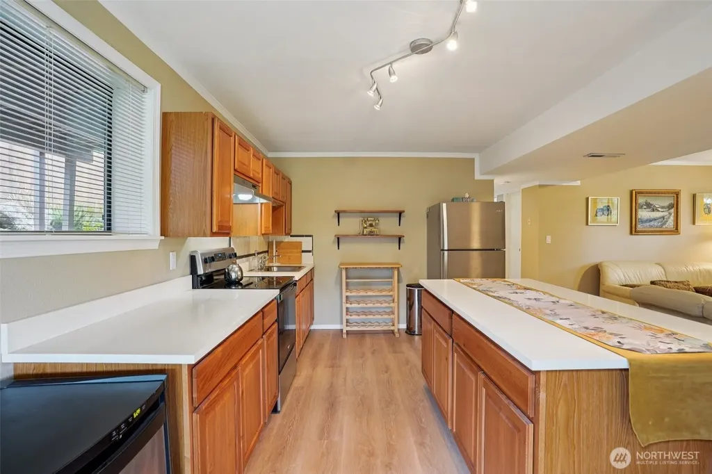 1207 S 293rd Place Federal Way WA 98003