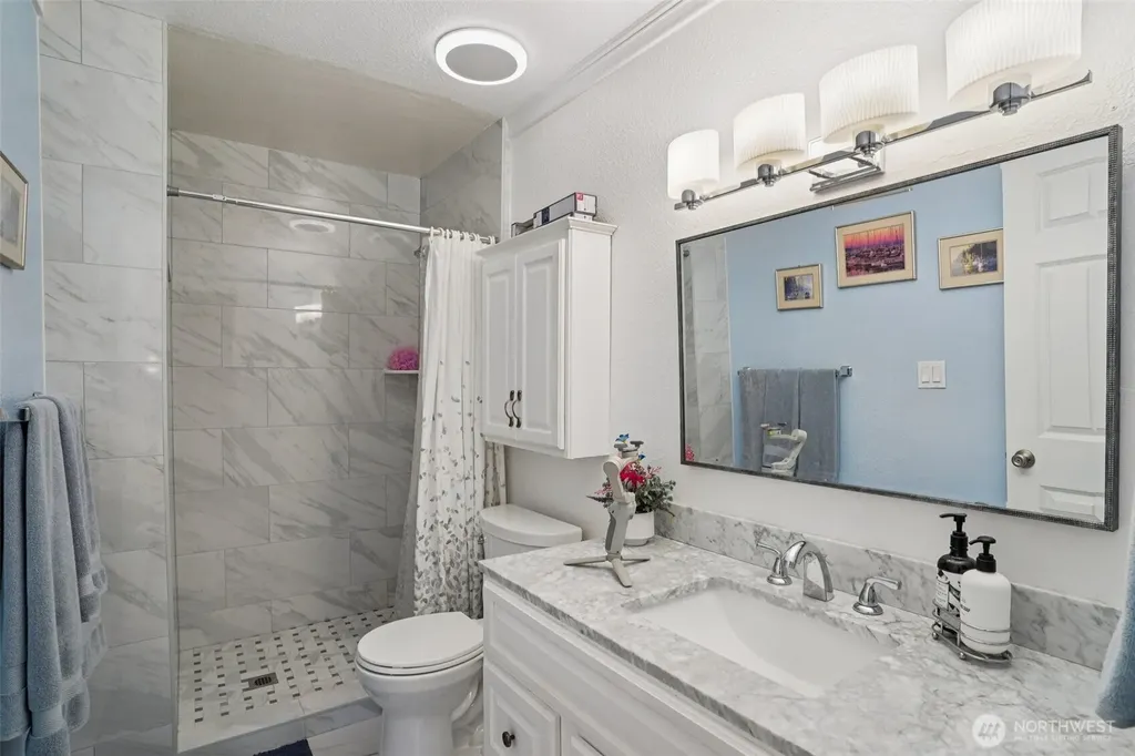 1207 S 293rd Place Federal Way WA 98003