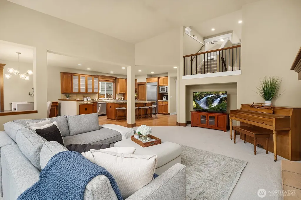 809 235th Avenue NE Sammamish WA 98074