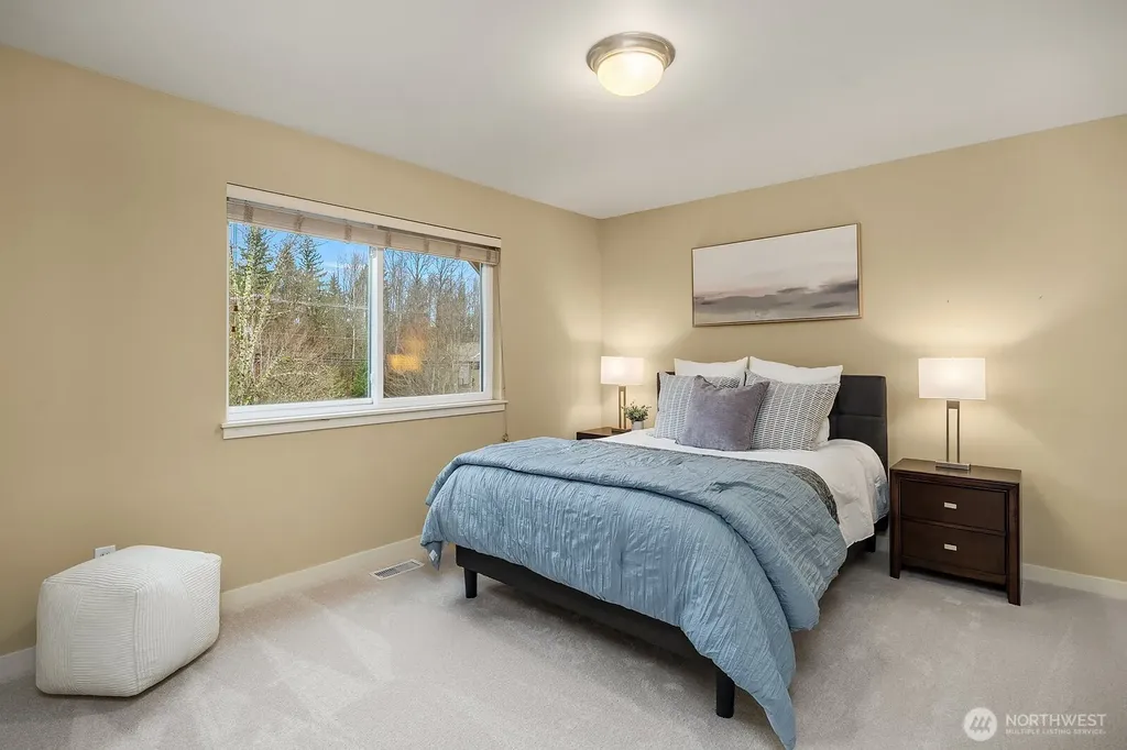 809 235th Avenue NE Sammamish WA 98074