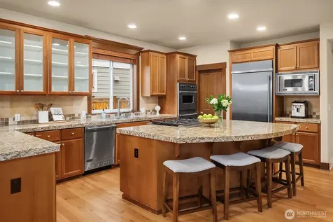 809 235th Avenue NE Sammamish WA 98074
