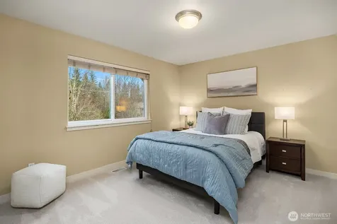 809 235th Avenue NE Sammamish WA 98074