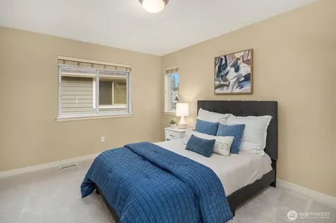 809 235th Avenue NE Sammamish WA 98074
