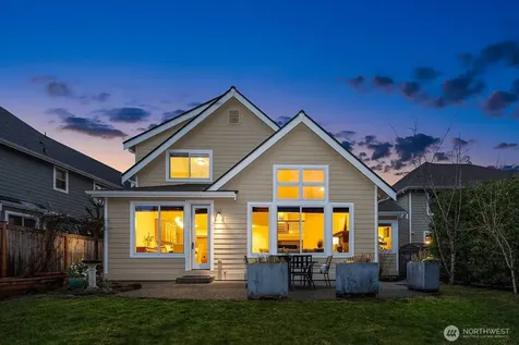 809 235th Avenue NE Sammamish WA 98074