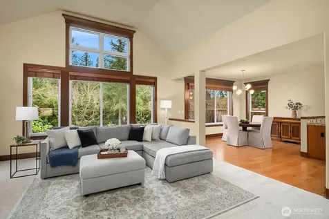 809 235th Avenue NE Sammamish WA 98074