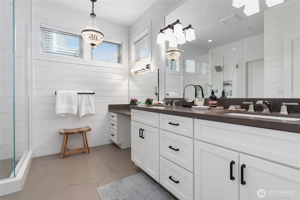 902 Captain Bay Court Lynden WA 98264