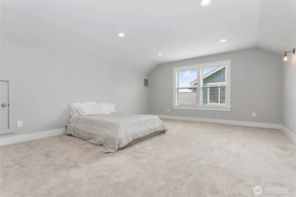 902 Captain Bay Court Lynden WA 98264