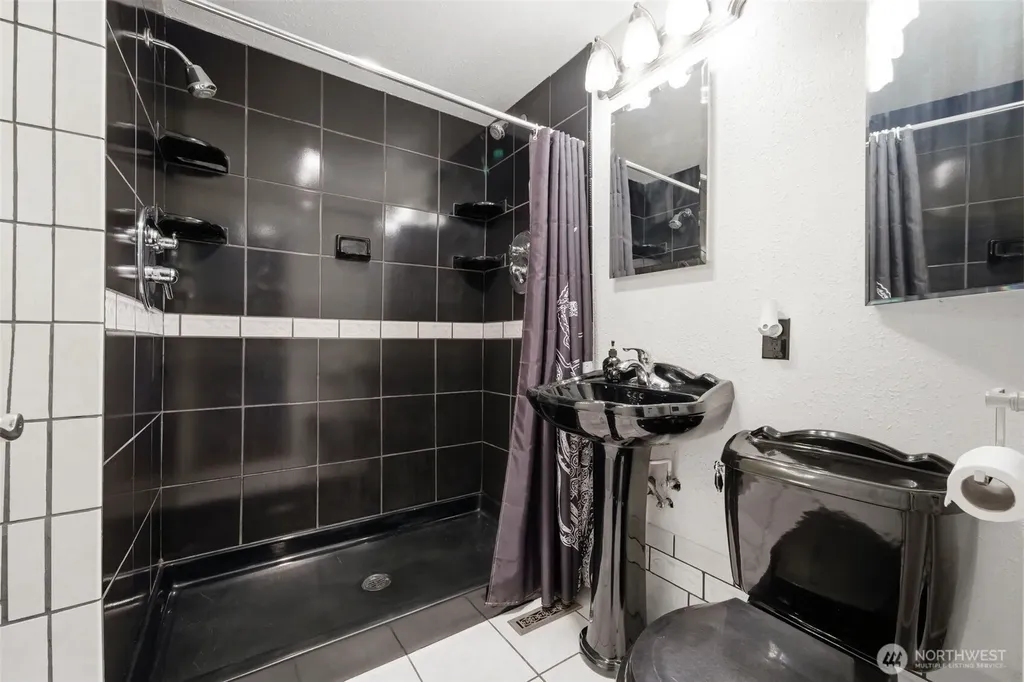 14056 23rd Place NE Seattle WA 98125
