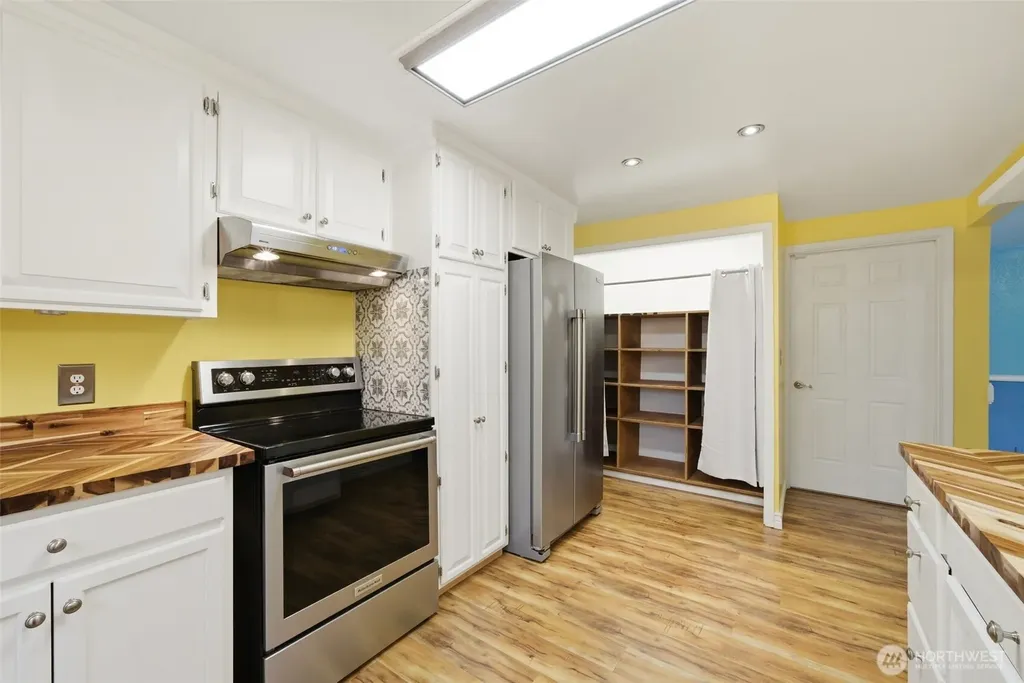 14056 23rd Place NE Seattle WA 98125